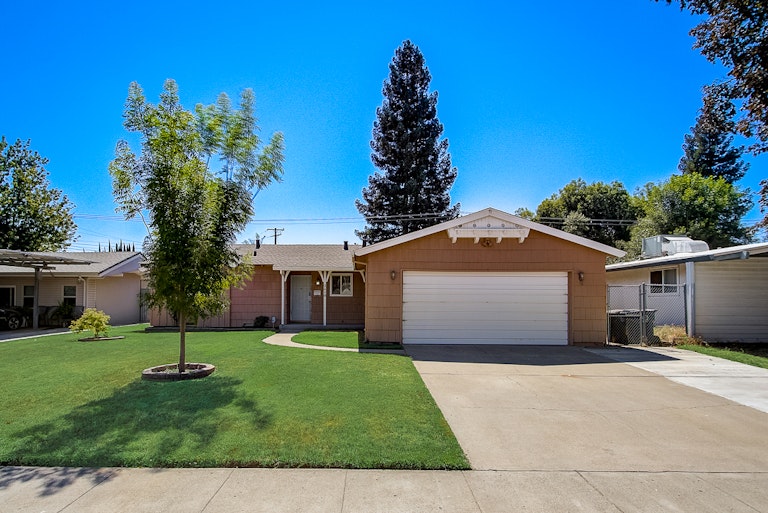 Photo 11 of 25 - 2618 Sobrante Way, Rancho Cordova, CA 95670