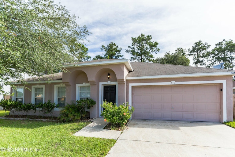 Photo 1 of 17 - 4025 Clearbrook Cove Rd, Jacksonville, FL 32218