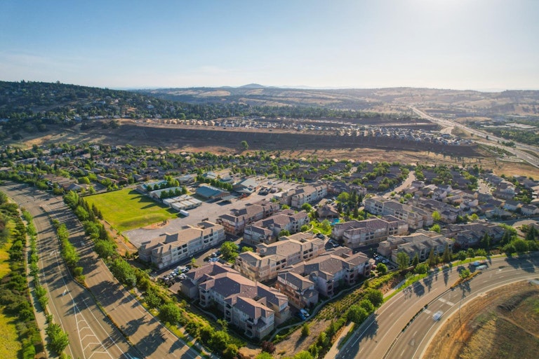 Photo 36 of 40 - 1000 Moon Cir #1026, Folsom, CA 95630