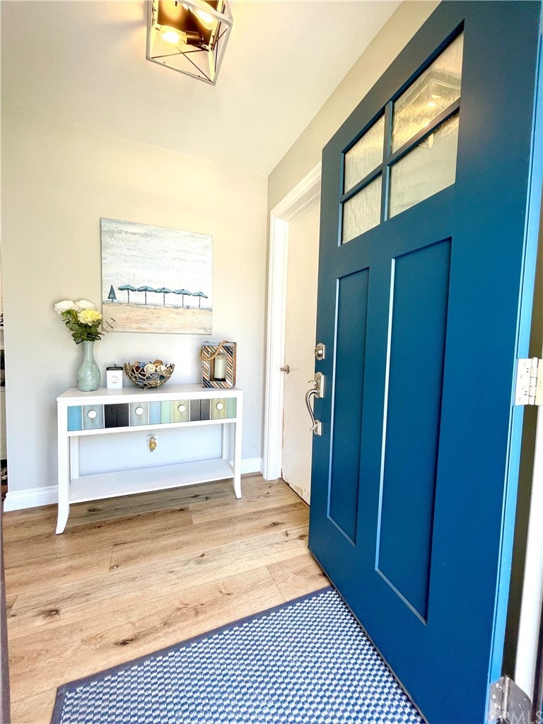 Photo 3 of 51 - 5807 E Monlaco Rd, Long Beach, CA 90808