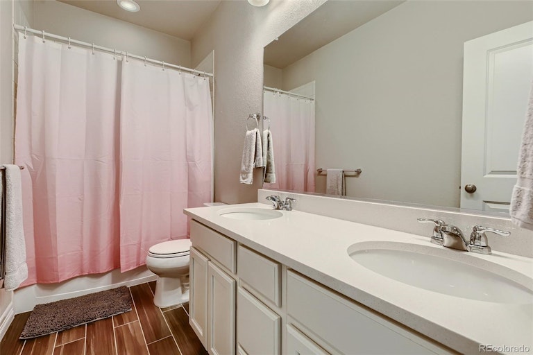 Photo 22 of 30 - 4055 Spanish Oaks Way, Castle Rock, CO 80108