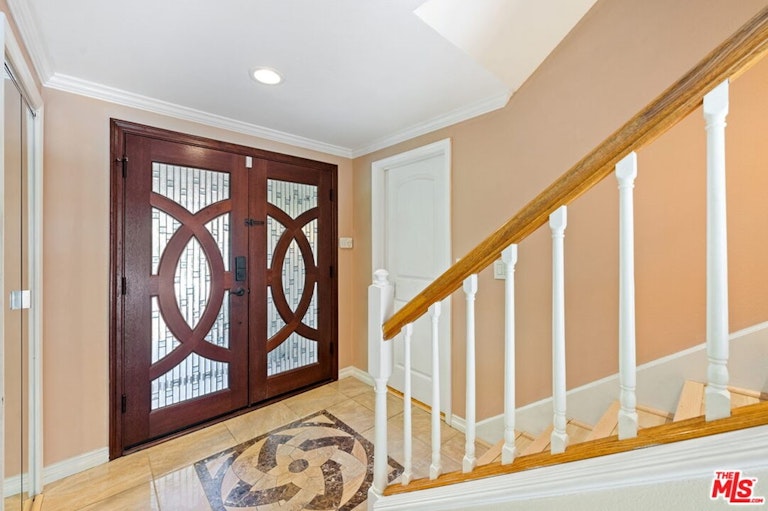 Photo 4 of 48 - 11246 Yolanda Ave, Porter Ranch, CA 91326
