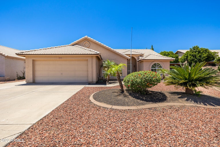 Photo 3 of 37 - 11542 N 76th Dr, Peoria, AZ 85345