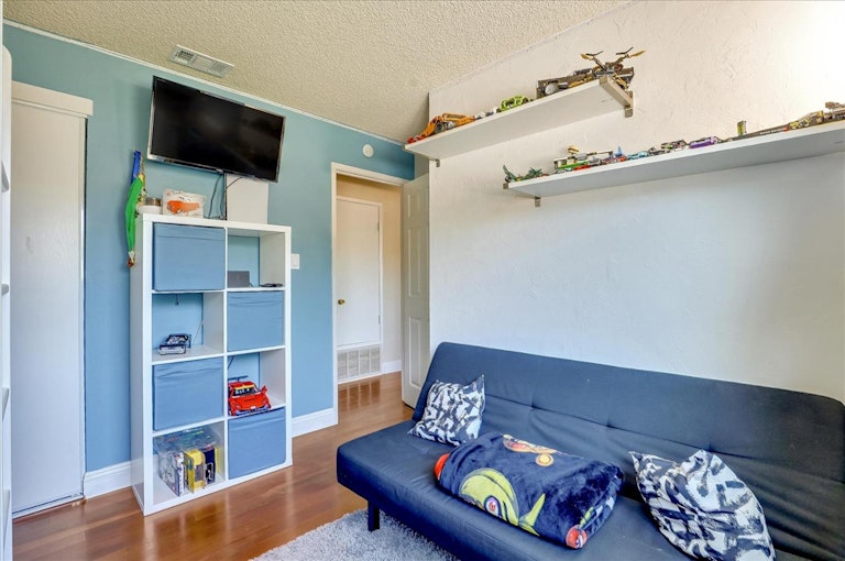 Photo 18 of 33 - 9544 Achates Cir, Sacramento, CA 95826