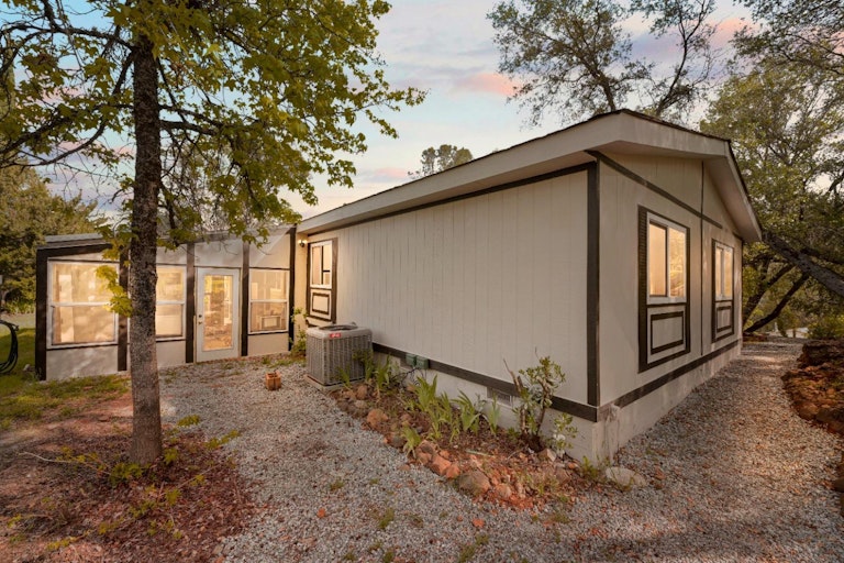 Photo 5 of 73 - 23236 Baker Ct, Auburn, CA 95602