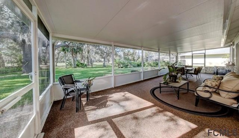 Photo 35 of 39 - 11 Crompton Pl, Palm Coast, FL 32137