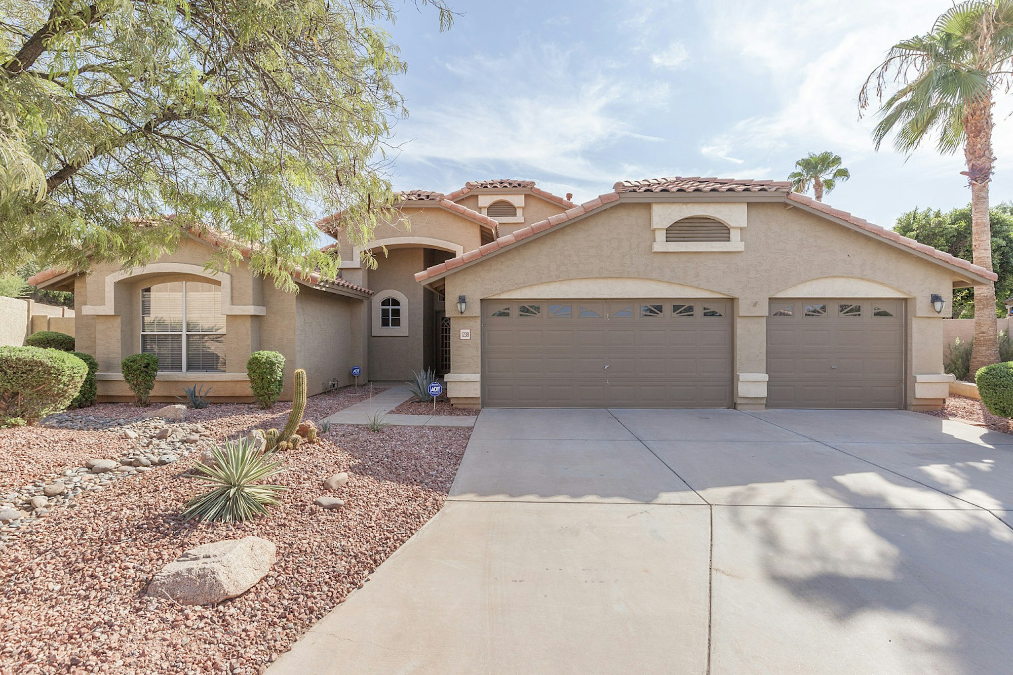 Photo 1 of 26 - 1238 S Brentwood Ct, Chandler, AZ 85286