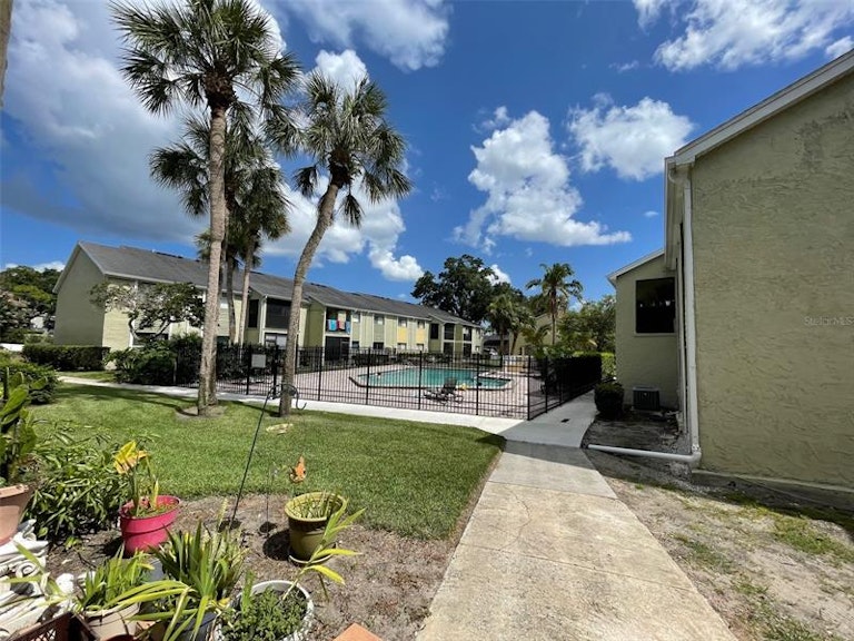 Photo 22 of 24 - 910 Lake Destiny Rd Unit C, Altamonte Springs, FL 32714