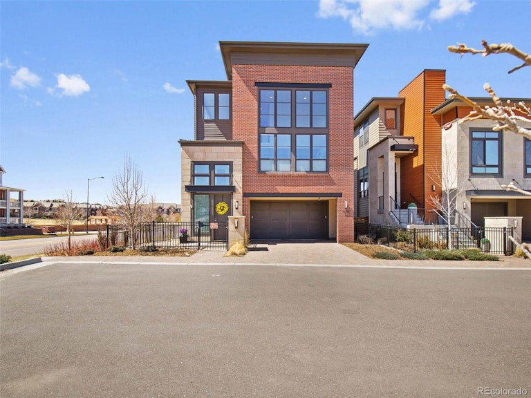 Photo 2 of 40 - 10165 Bellwether Ln, Lone Tree, CO 80124