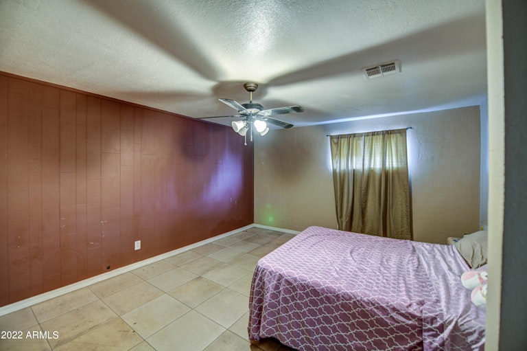 Photo 18 of 36 - 5307 W Camelback Rd, Phoenix, AZ 85031