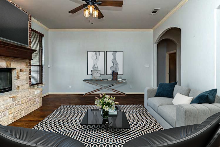 Photo 2 of 25 - 445 Chisholm Trl, Justin, TX 76247