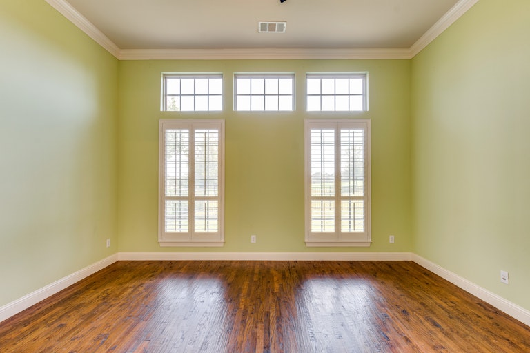 Photo 17 of 34 - 8921 Cypress Creek Rd, Lantana, TX 76226