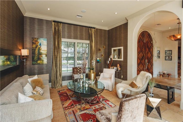 Photo 9 of 22 - 1300 Oneco Ave, Winter Park, FL 32789