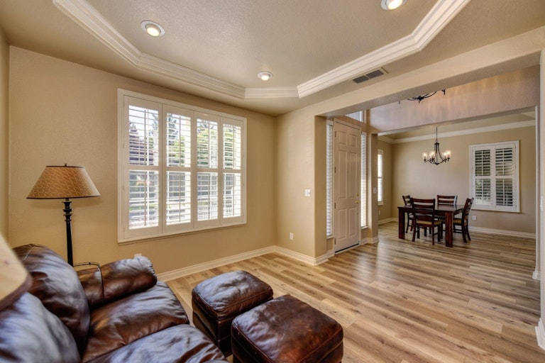 Photo 10 of 42 - 12017 Gold Pointe Ln, Gold River, CA 95670