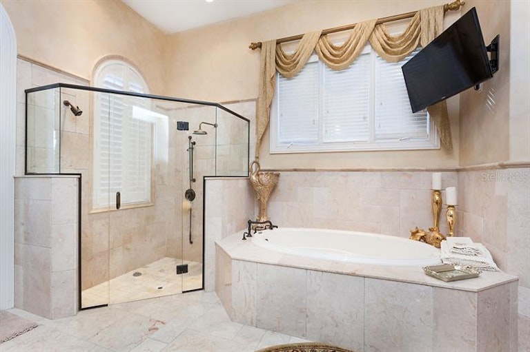 Photo 11 of 25 - 6235 Cypress Chase Dr, Windermere, FL 34786