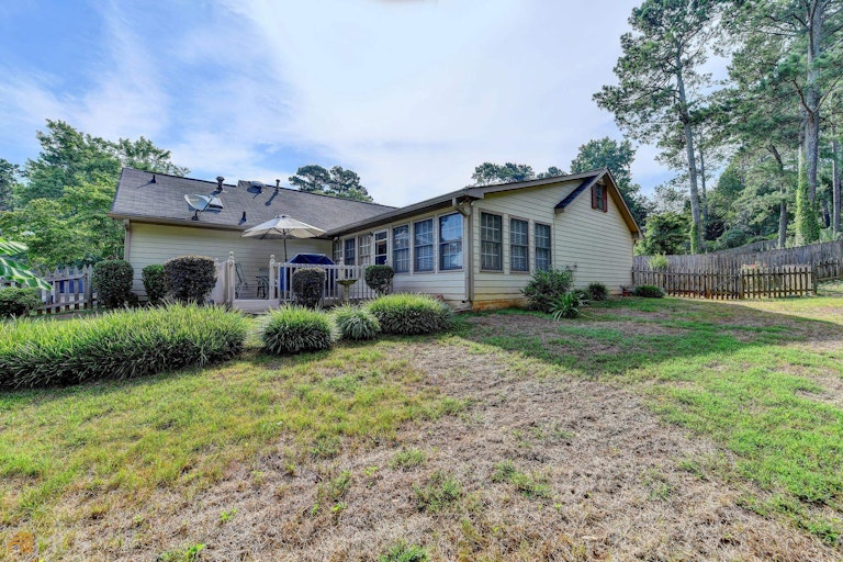 Photo 45 of 47 - 658 Shiloh Ct, Lawrenceville, GA 30044
