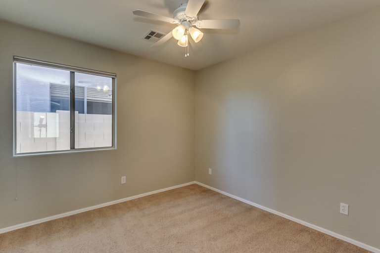 Photo 28 of 35 - 27427 N 63rd Dr, Phoenix, AZ 85083