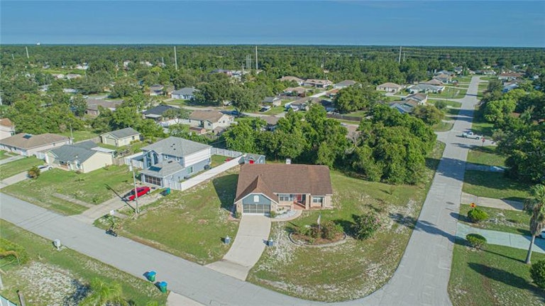 Photo 23 of 51 - 2860 Flynn St, Deltona, FL 32738
