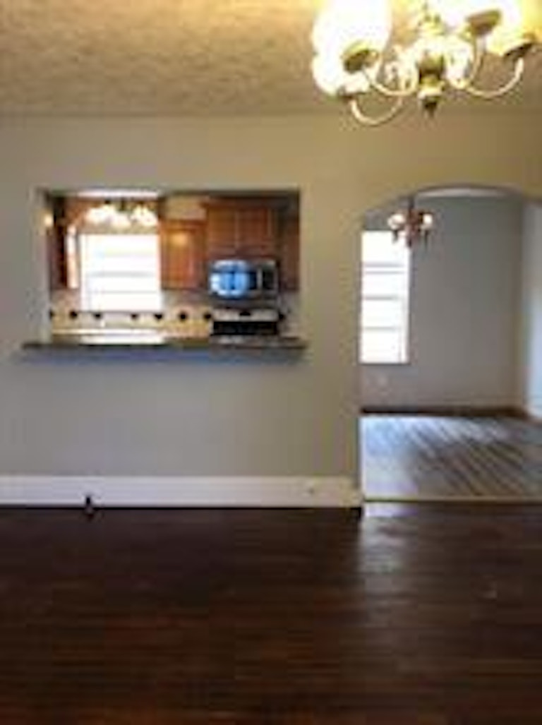 Photo 13 of 22 - 7824 Detroit St, Houston, TX 77017