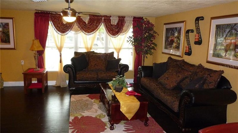 Photo 4 of 25 - 12416 Cobble Stone Dr, Hudson, FL 34667