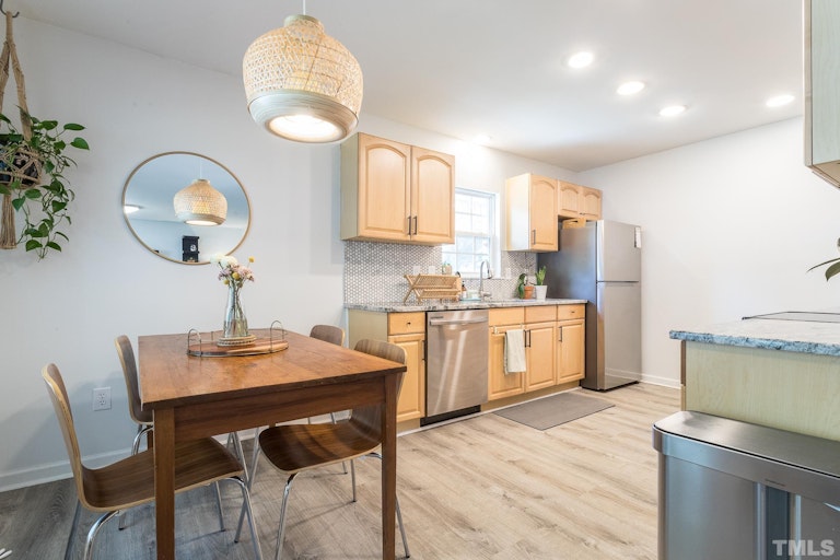 Photo 13 of 25 - 114 N Blacknall St, Durham, NC 27703