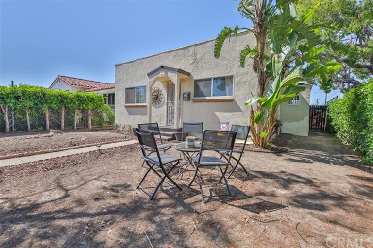 Photo 27 of 31 - 601 W 108th St, Los Angeles, CA 90044