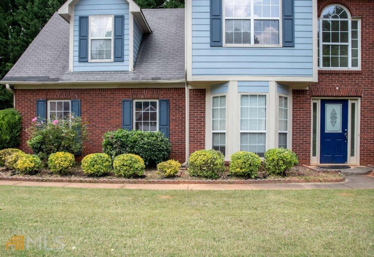 Photo 2 of 46 - 605 Sterling Pointe Ct, Lawrenceville, GA 30043