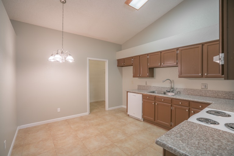 Photo 3 of 17 - 5136 E Evergreen St #1048, Mesa, AZ 85205