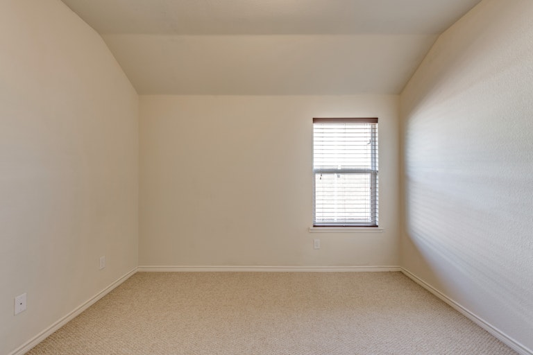 Photo 8 of 25 - 1815 Avonlea Dr, Rockwall, TX 75087