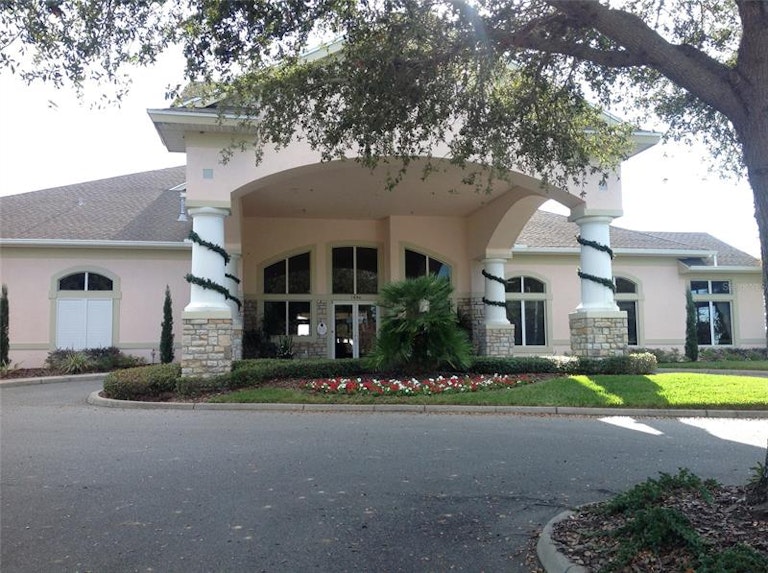 Photo 18 of 29 - 1010 Harmony Ln, Clermont, FL 34711