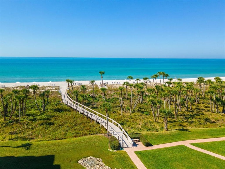 Photo 2 of 39 - 1485 Gulf Of Mexico Dr #103, Longboat Key, FL 34228