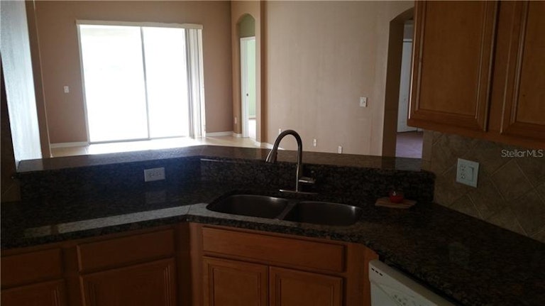 Photo 17 of 24 - 27434 Edenfield Dr, Wesley Chapel, FL 33544