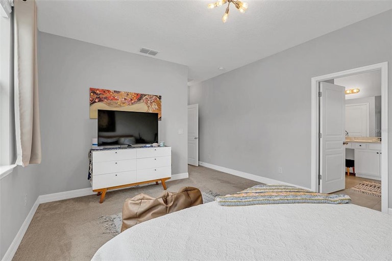 Photo 14 of 31 - 2048 Napoli Dr, Saint Cloud, FL 34771