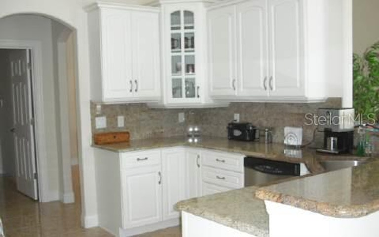 Photo 5 of 5 - 14 Roxland Ln, Palm Coast, FL 32164