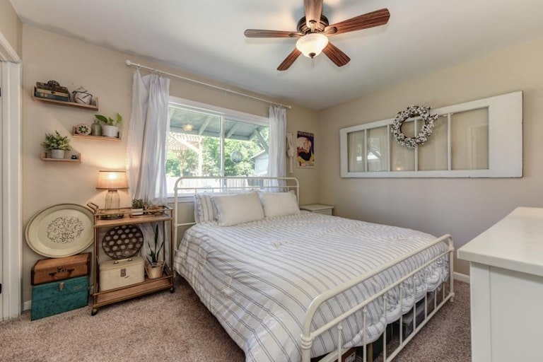 Photo 20 of 31 - 4137 California Ave, Carmichael, CA 95608
