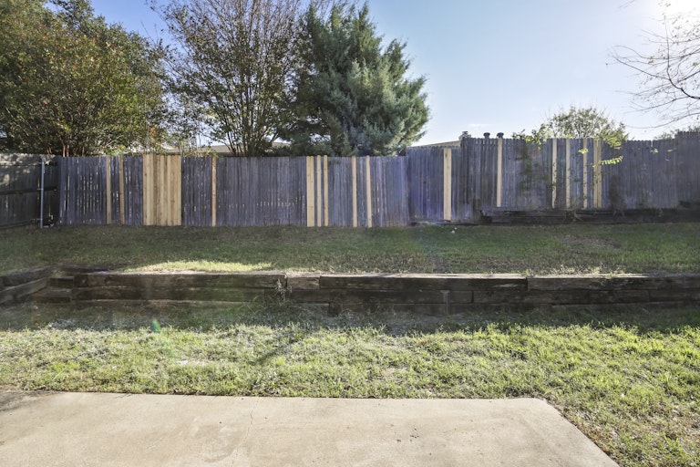Photo 24 of 26 - 6408 Fern Meadow Dr, Fort Worth, TX 76179