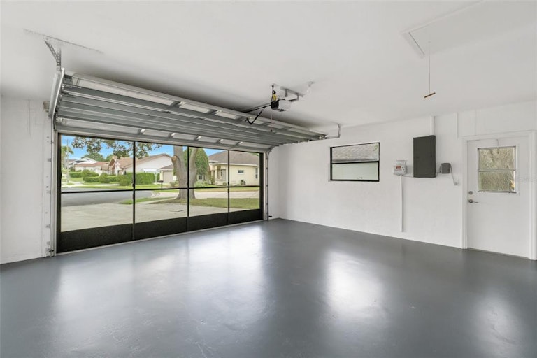 Photo 33 of 45 - 1231 Masada Ln, Spring Hill, FL 34608