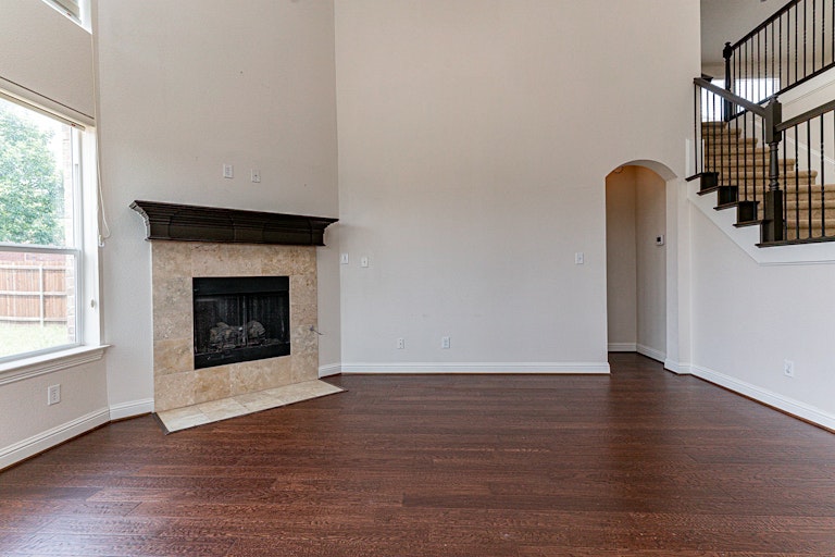 Photo 12 of 31 - 3904 Mustang Ave, Sachse, TX 75048