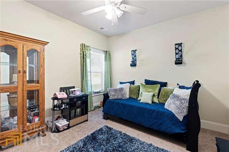 Photo 12 of 24 - 651 Silver Oak Dr, Dallas, GA 30132