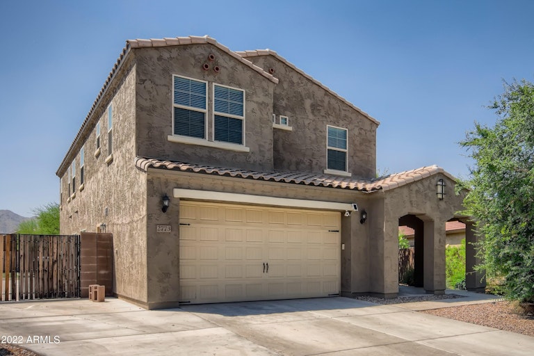 Photo 2 of 28 - 2773 E Runaway Bay Pl, Gilbert, AZ 85298