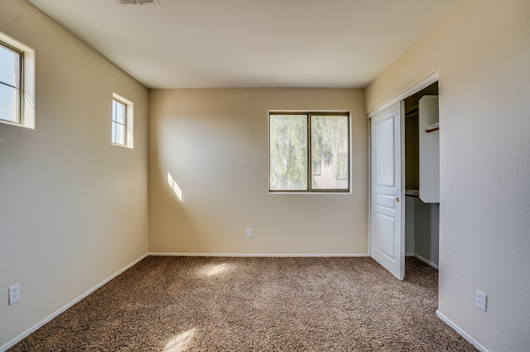 Photo 21 of 32 - 236 E Paso Fino Way, San Tan Valley, AZ 85143