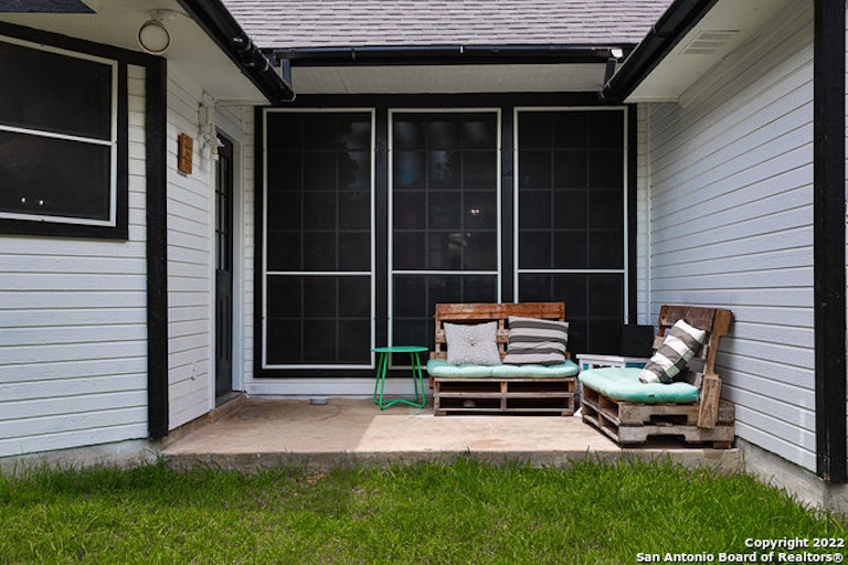 Photo 38 of 40 - 5207 Pine Lake Dr, San Antonio, TX 78244