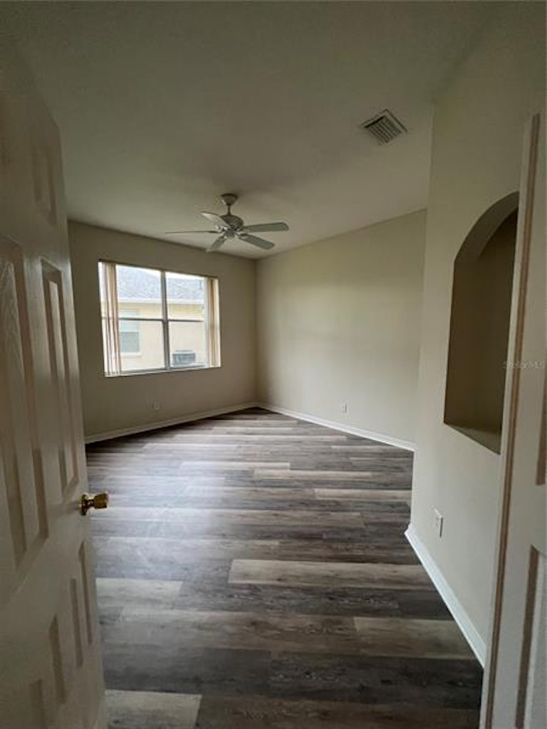 Photo 16 of 43 - 360 Tupelo Cir, Davenport, FL 33897