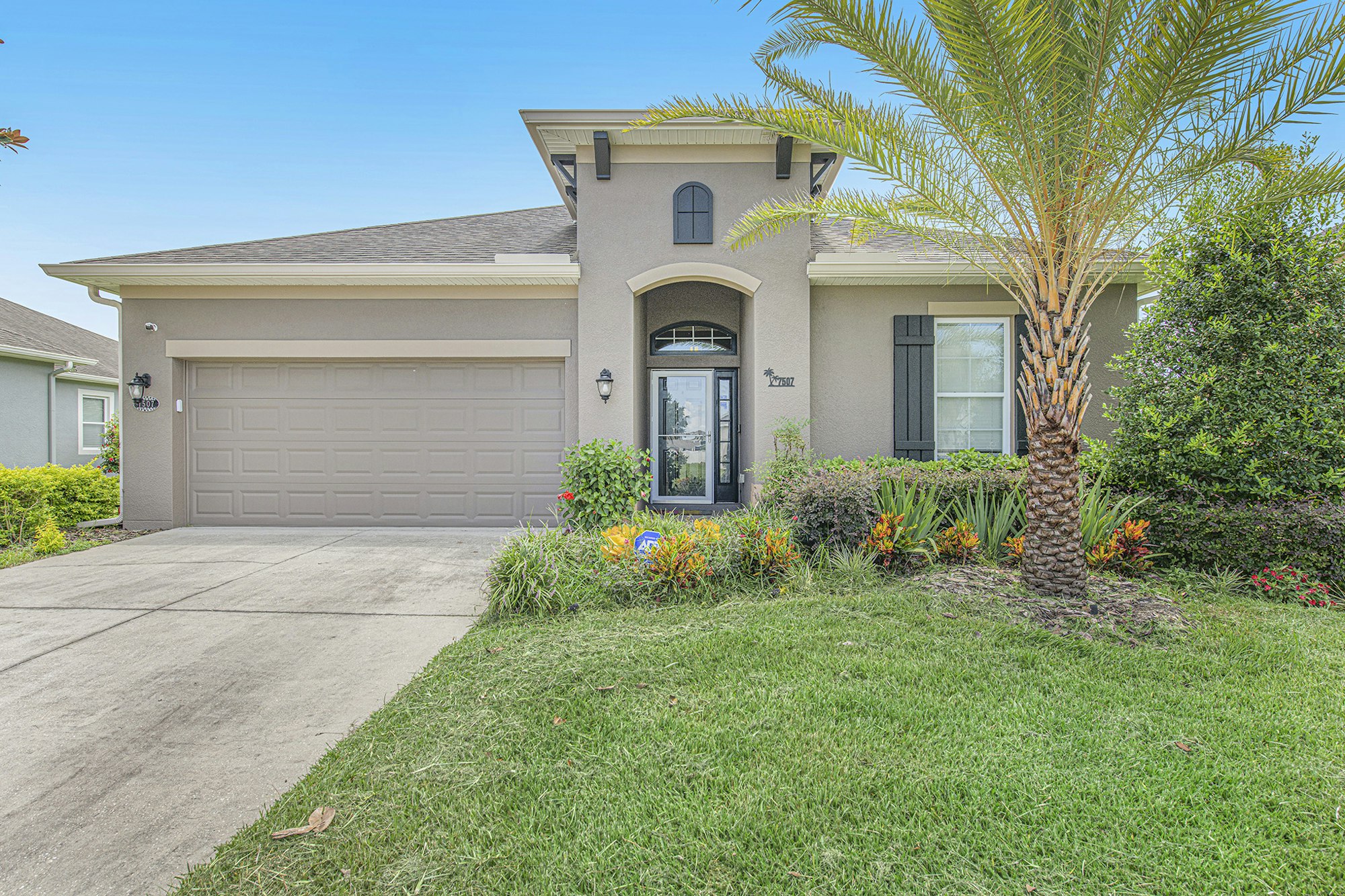 Photo 1 of 16 - 7507 Atwood Dr, Wesley Chapel, FL 33545