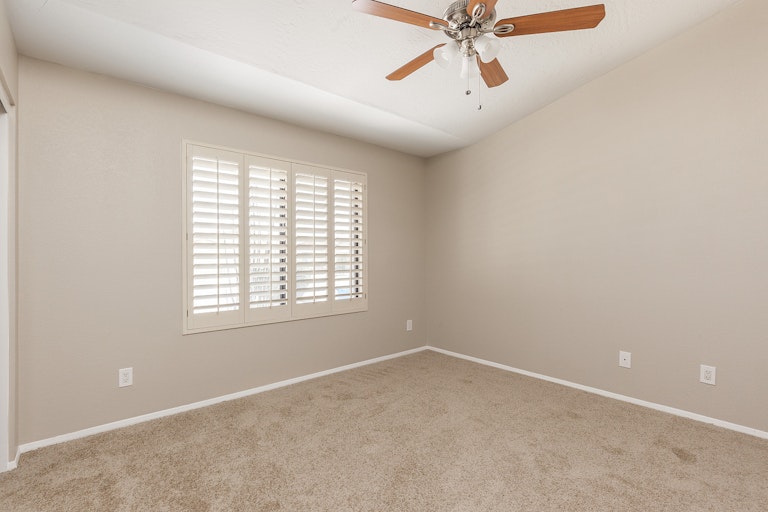 Photo 15 of 29 - 802 E Meadow Ln, Phoenix, AZ 85022