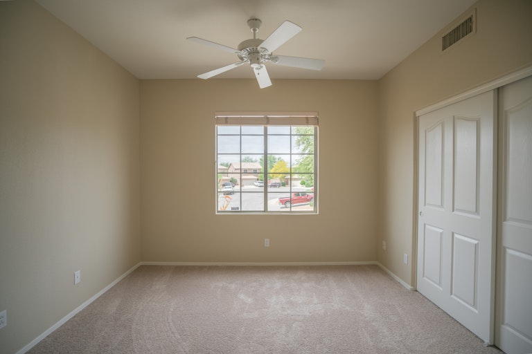 Photo 18 of 28 - 4233 E Rowel Rd, Phoenix, AZ 85050
