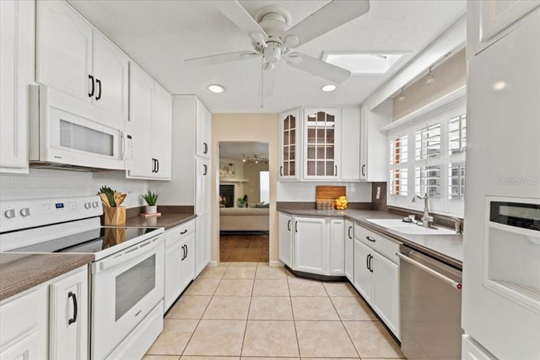 Photo 5 of 31 - 1206 Latta Ln, Orlando, FL 32804