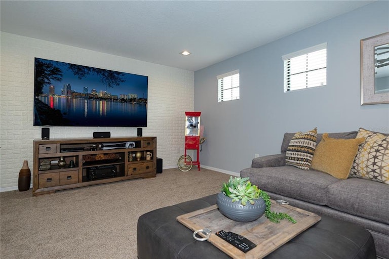 Photo 34 of 53 - 11615 Palmetto Pine St, Riverview, FL 33569