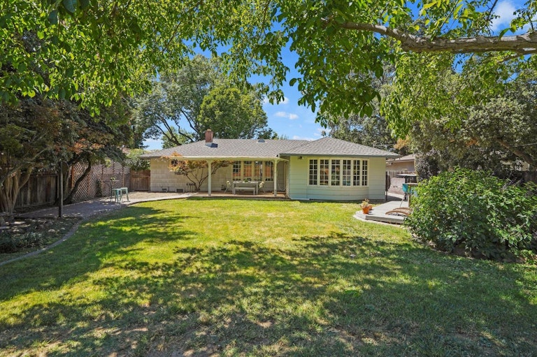 Photo 31 of 31 - 4051 Warren Ave, Sacramento, CA 95822