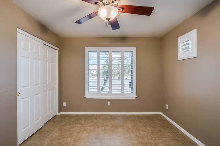 Photo 17 of 36 - 2044 S 86th Ln, Tolleson, AZ 85353